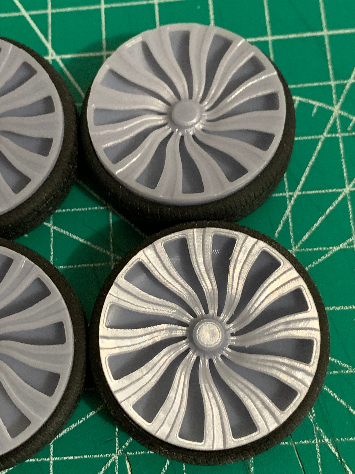 1/25 Scale - DUB "KUTZ" Floater - in 26"-36" Donk, Big Rims, Old Schools, Traditionals, SUV