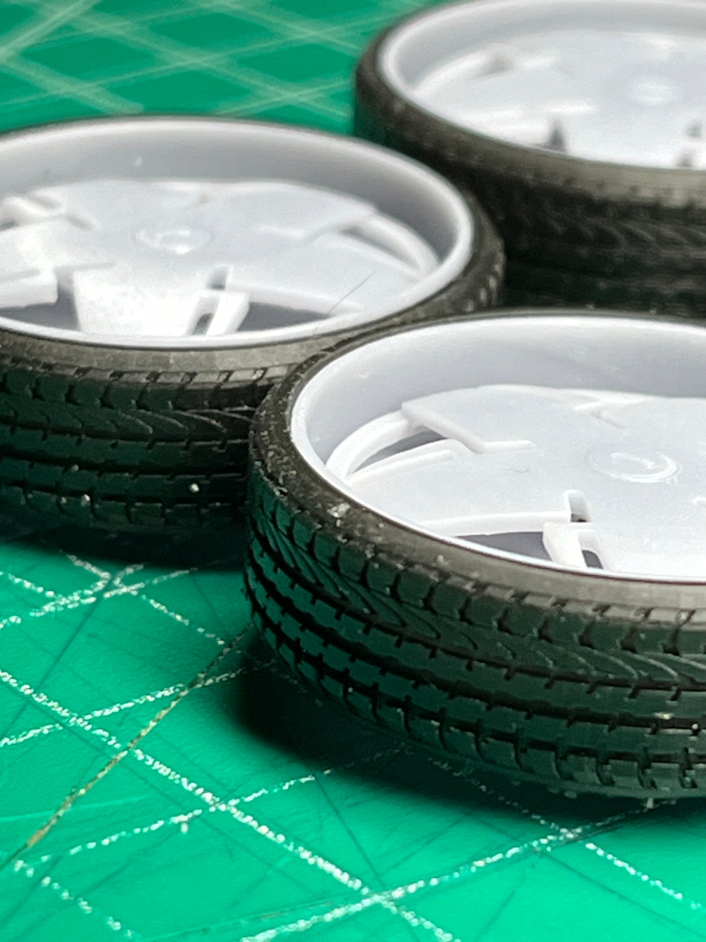 1/25 Scale - DUB "MAZE S809" Spinner - in 26"-36" Donk, Big Rims, Old Schools, Traditionals, SUV