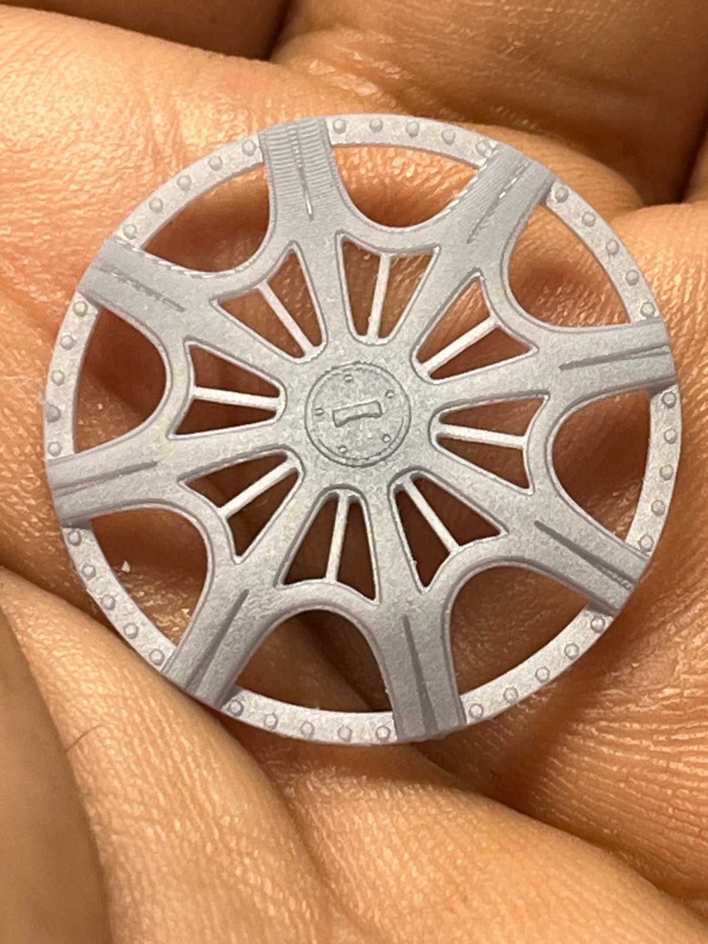 1/25 Scale - DUB "CREED" Spinner - in 26"-36" Donk, Big Rims, Old Schools, Traditionals, SUV