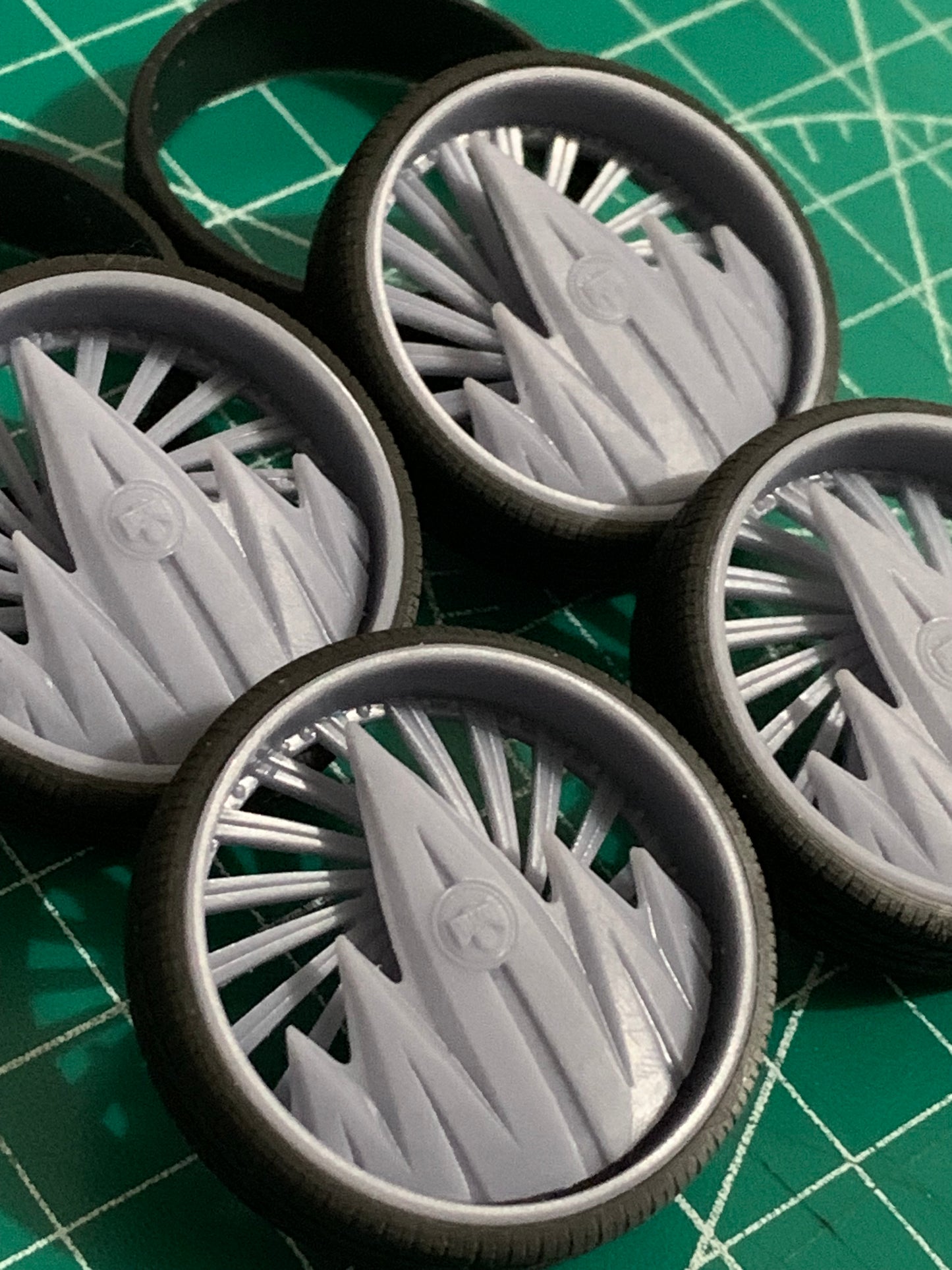 1/25 Scale - DUB "S508 F.U." Floater - in 26"-36" Donk, Big Rims, Old Schools, Traditionals, SUV