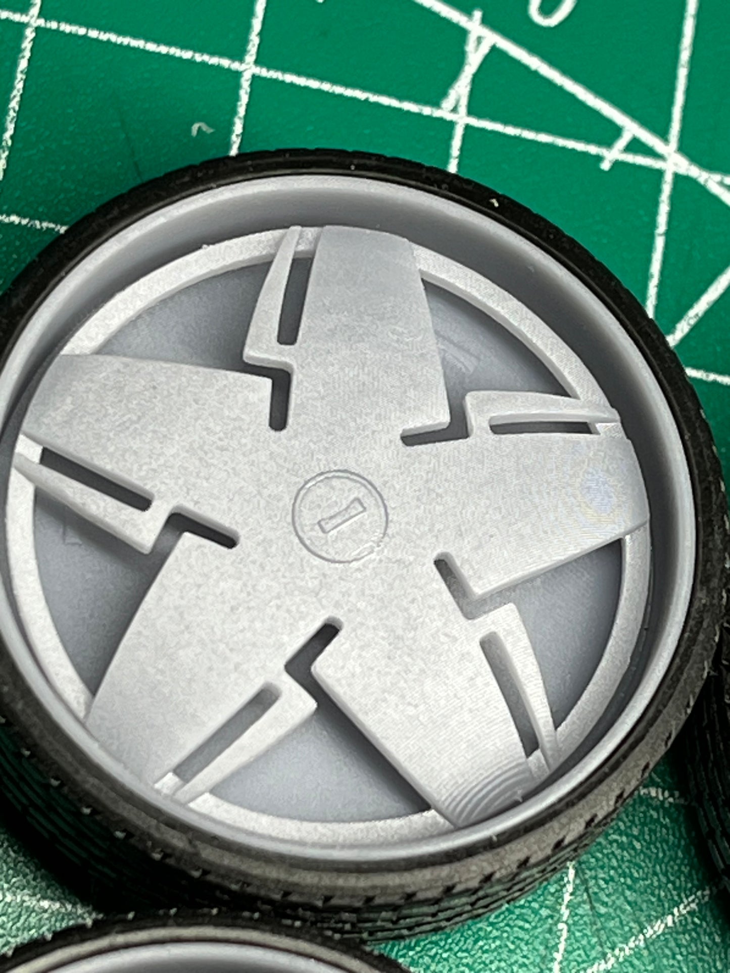 1/25 Scale - DUB "MAZE S809" Spinner - in 26"-36" Donk, Big Rims, Old Schools, Traditionals, SUV