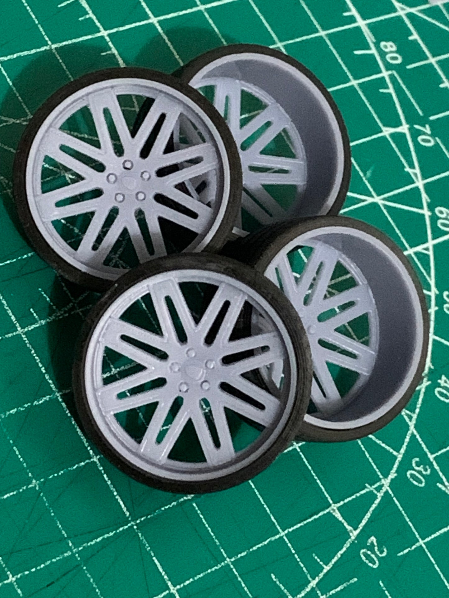 1/25 Scale - BARUGZAI EXEL V2 staggered - in 24"-36" Donk, Big Rims, Box Chevy, G-Body