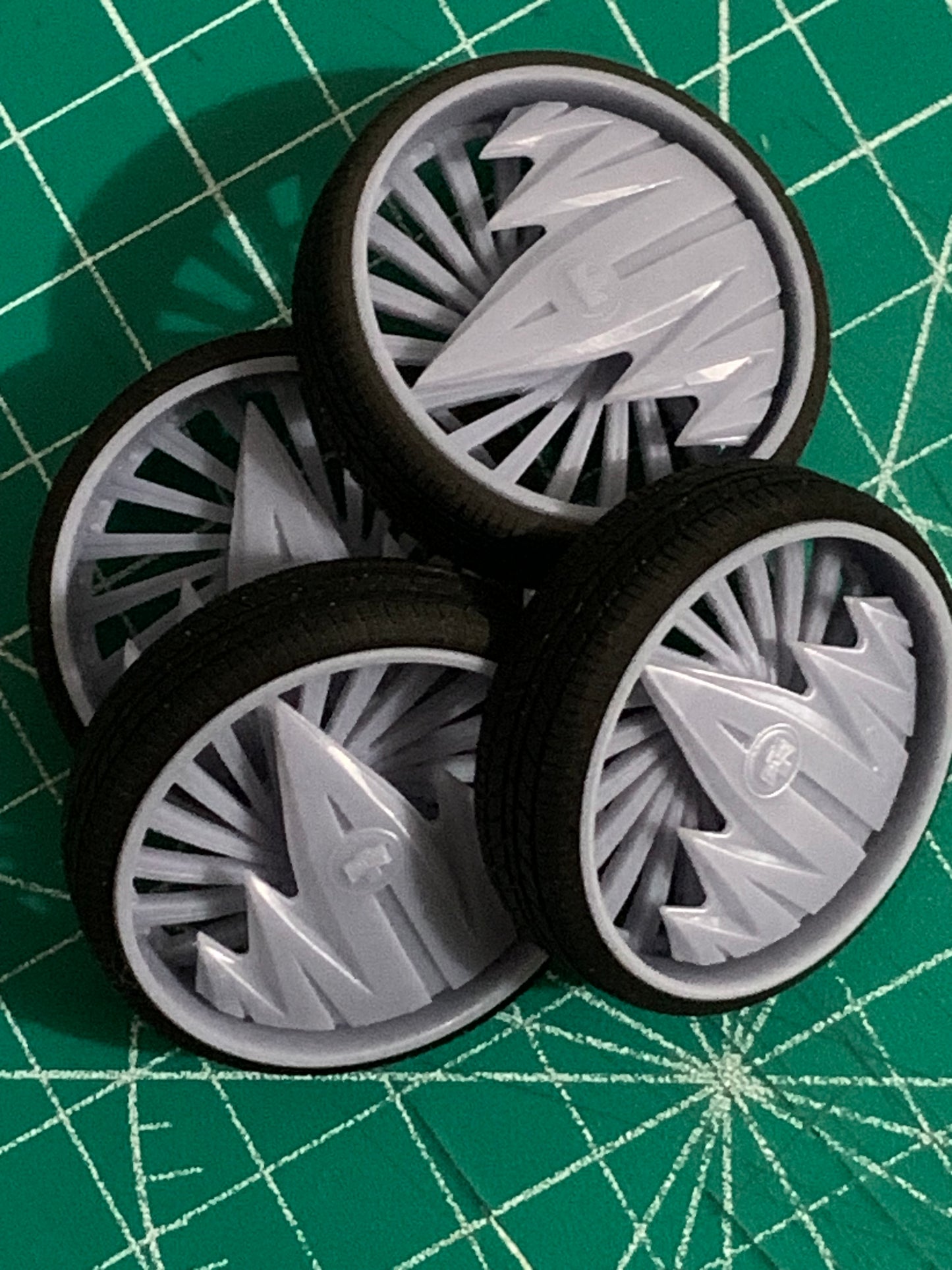 1/25 Scale - DUB "S508 F.U." Floater - in 26"-36" Donk, Big Rims, Old Schools, Traditionals, SUV