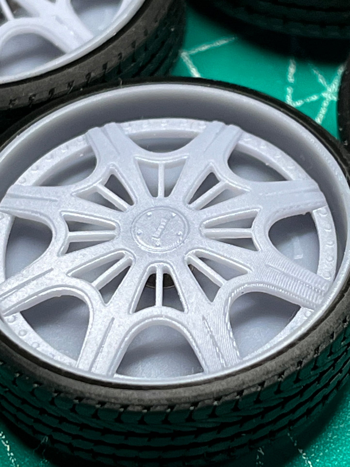 1/25 Scale - DUB "CREED" Spinner - in 26"-36" Donk, Big Rims, Old Schools, Traditionals, SUV