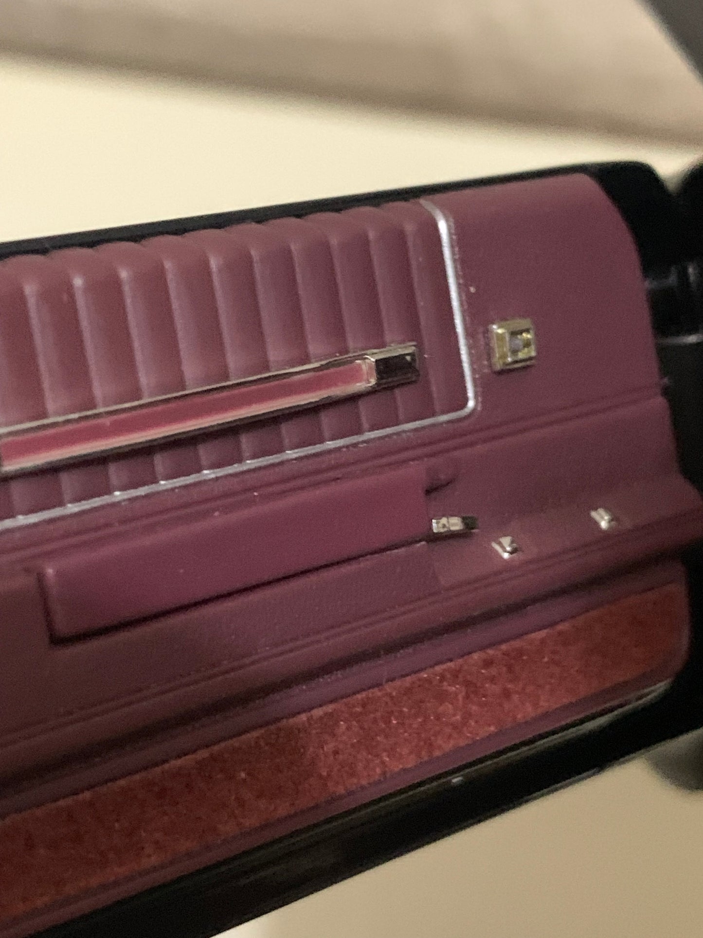 1/18 Scale American Muscle Authentics 1985 Chevy Monte Carlo SS T-Top Diecast Model