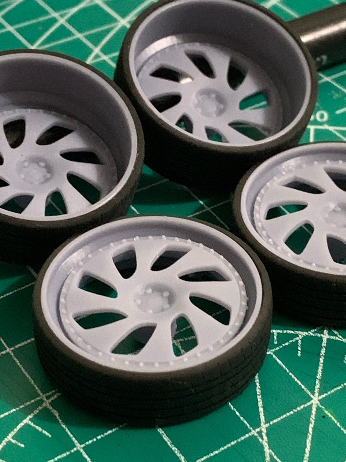 1/25 Scale - ROTIFORM "WRW" - in 26"-36" Donk, Big Rims, Old Schools, Traditionals, SUV