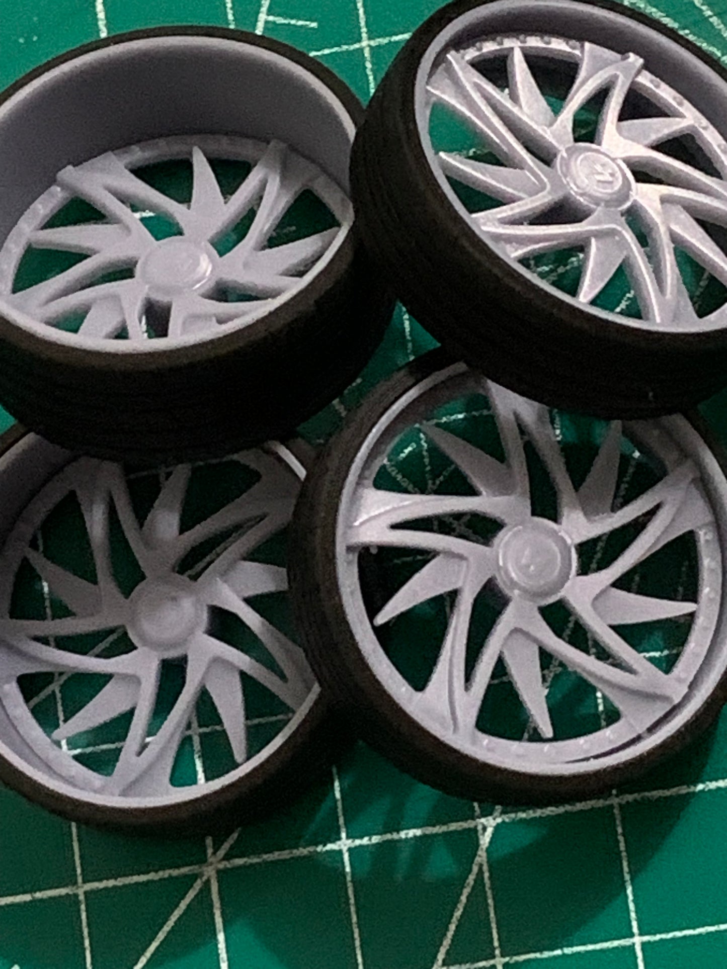 1/25 Scale - LEXANI "GILT XL" V2 - in 26"-36" Donk, Big Rims, Old Schools, Traditionals, SUV