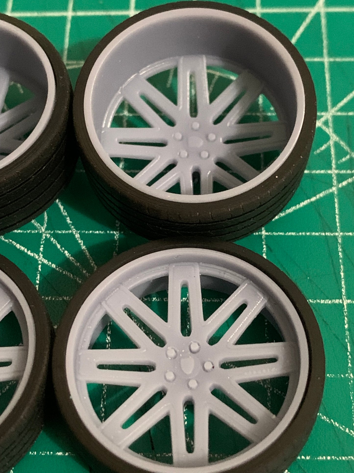 1/25 Scale - BARUGZAI EXEL V2 staggered - in 24"-36" Donk, Big Rims, Box Chevy, G-Body