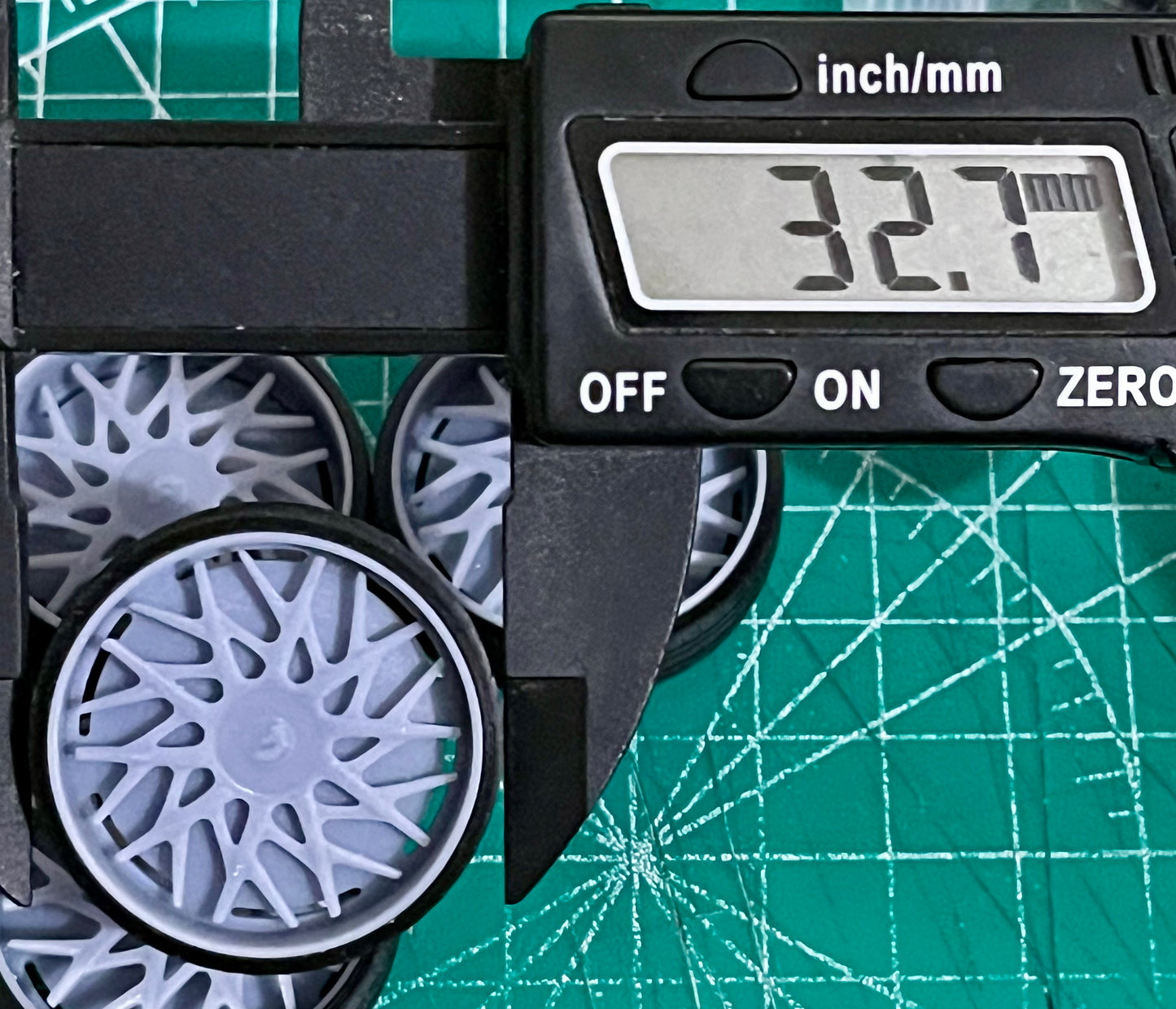 1/25 Scale - Forgiato "BLOCCO" Spinner - in 26"-36" Donk, Big Rims, Old Schools, Traditionals, SUV