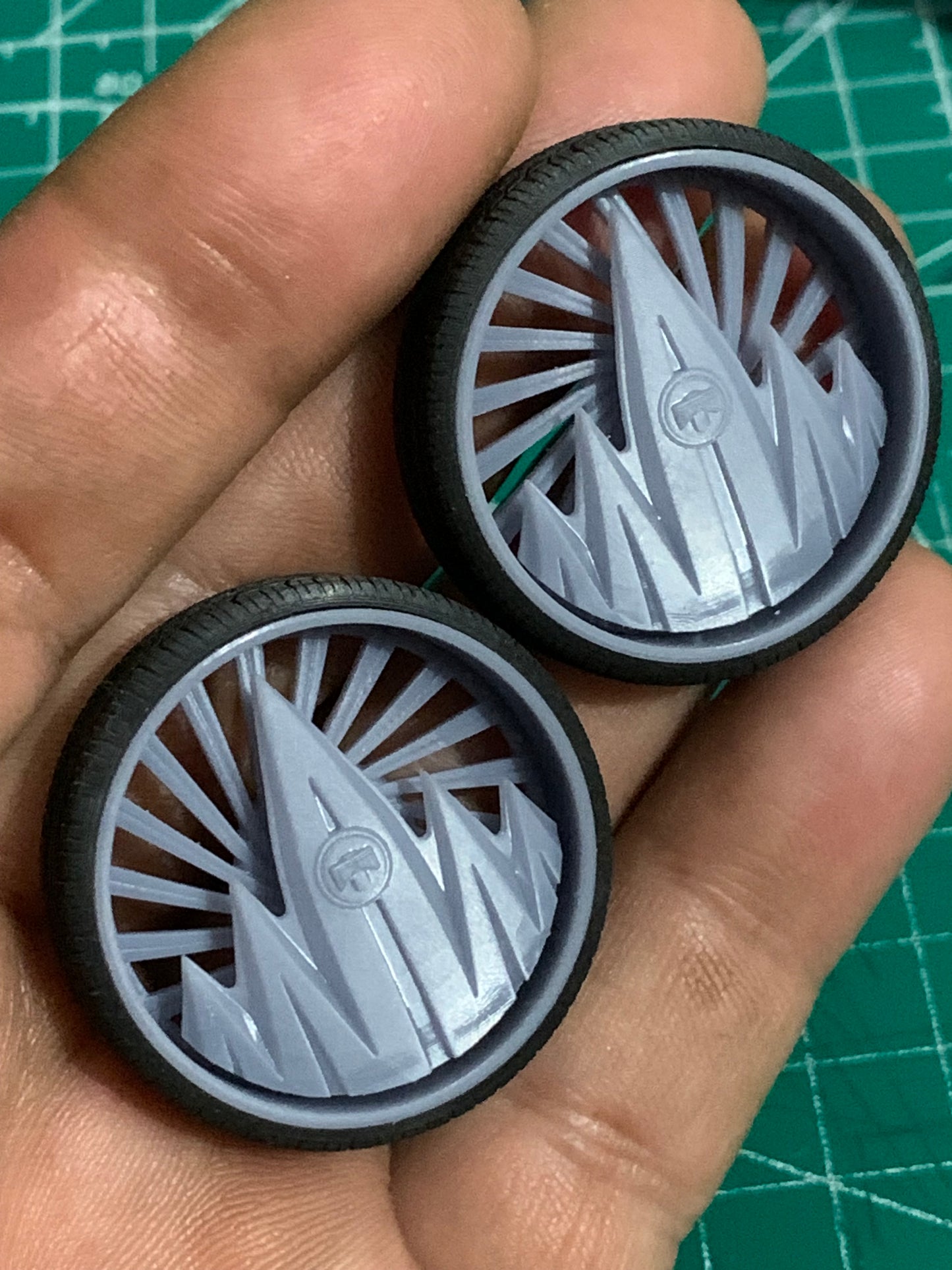 1/25 Scale - DUB "S508 F.U." Floater - in 26"-36" Donk, Big Rims, Old Schools, Traditionals, SUV