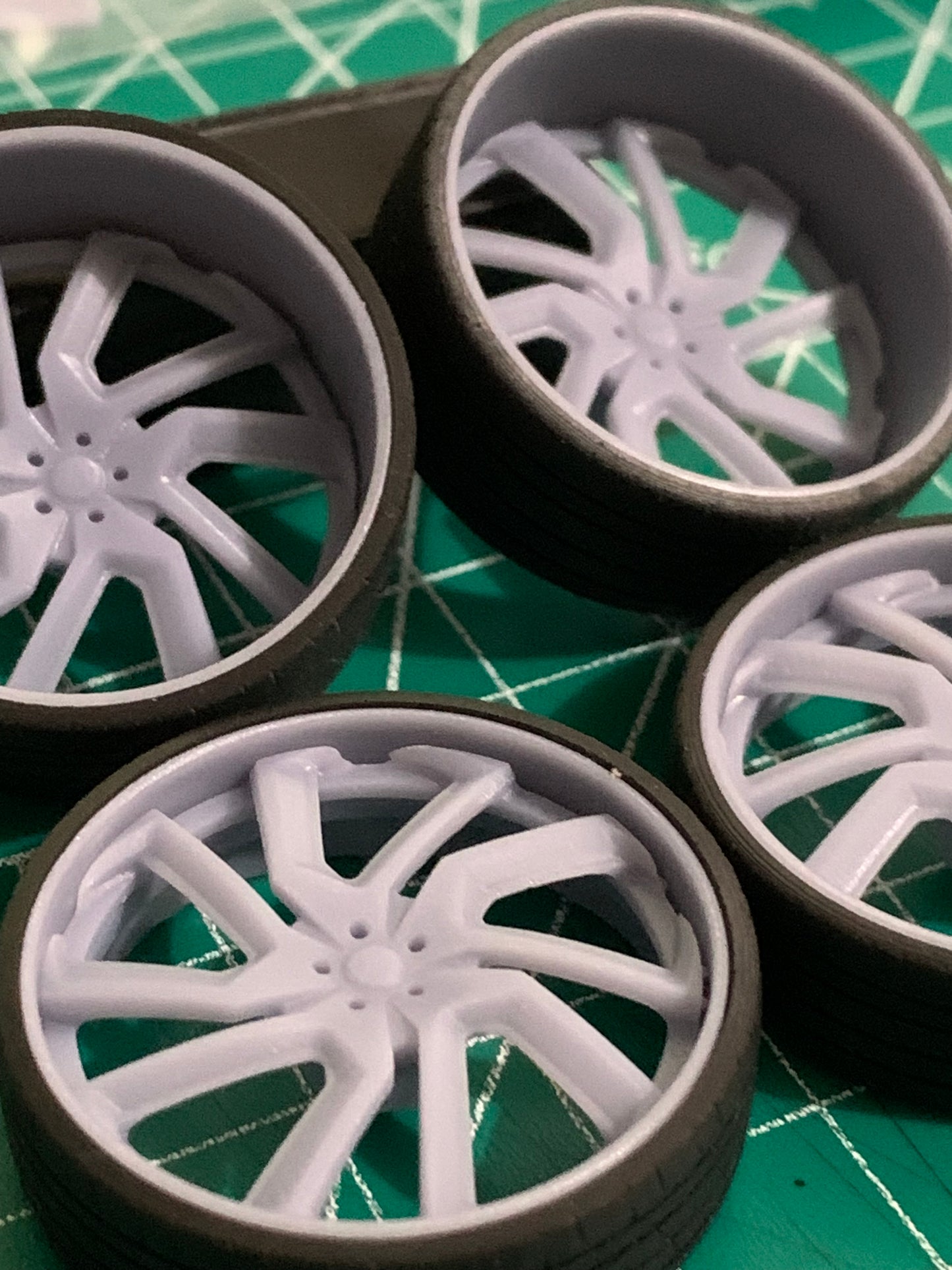 1/25 Scale - LEXANI "LF-778" - in 26"-36" Donk, Big Rims, Old Schools, Traditionals, SUV