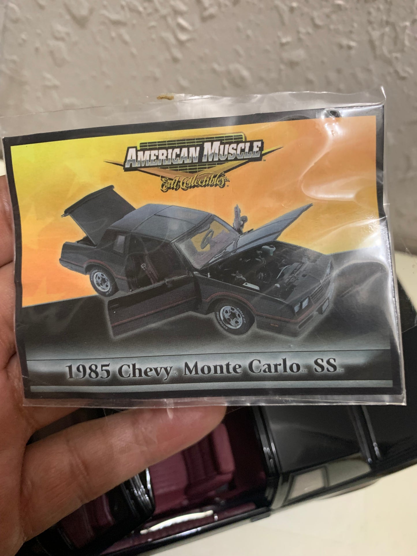 1/18 Scale American Muscle Authentics 1985 Chevy Monte Carlo SS T-Top Diecast Model