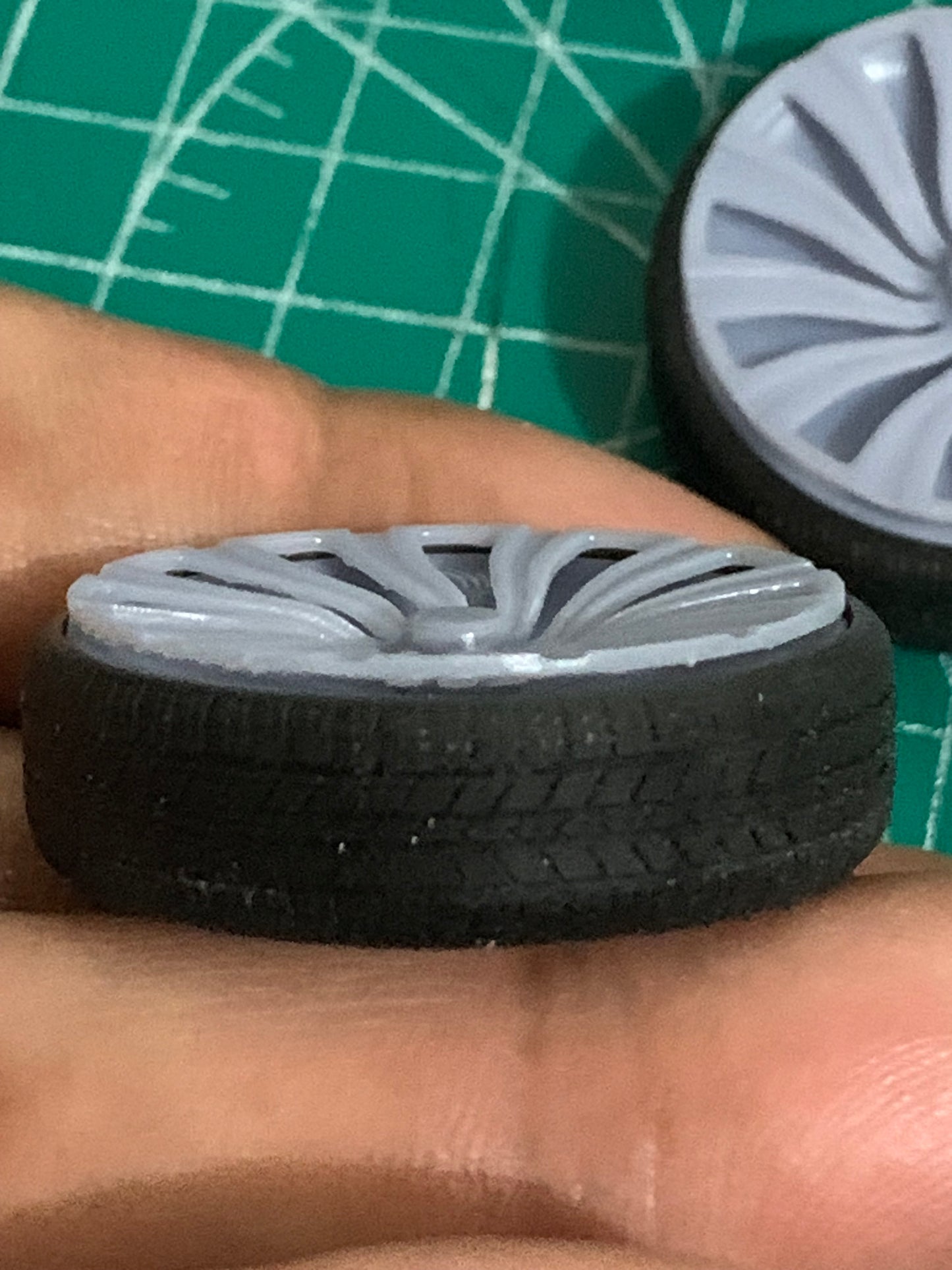 1/25 Scale - DUB "KUTZ" Floater - in 26"-36" Donk, Big Rims, Old Schools, Traditionals, SUV