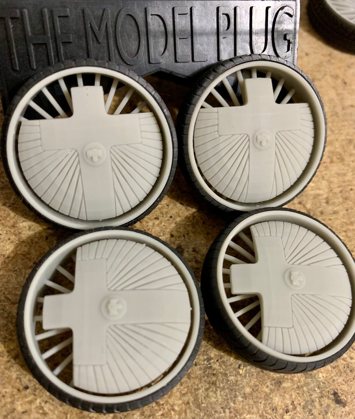 1/25 Scale - DUB BLESS "floater" - in 28"-30" Donk, Big Rims, Box Chevy, G-Body