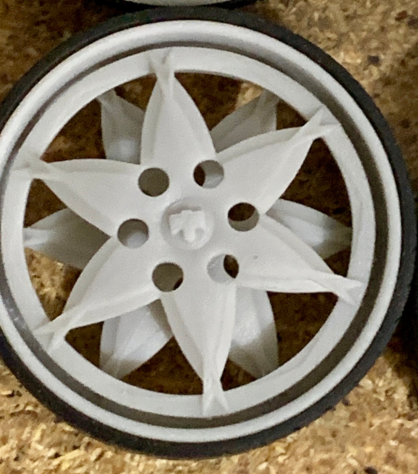 1/25 Scale - TMP Custom Spinner w/ DUB cap - in 28"-30" Donk, Big Rims, Box Chevy, G-Body