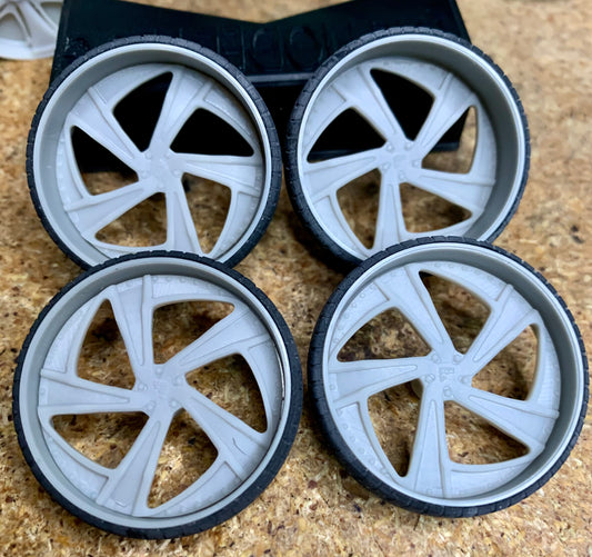 1/25 Scale - COR TIDAL V2 in 26"-30" Donk, Big Rims, Box Chevy, G-Body