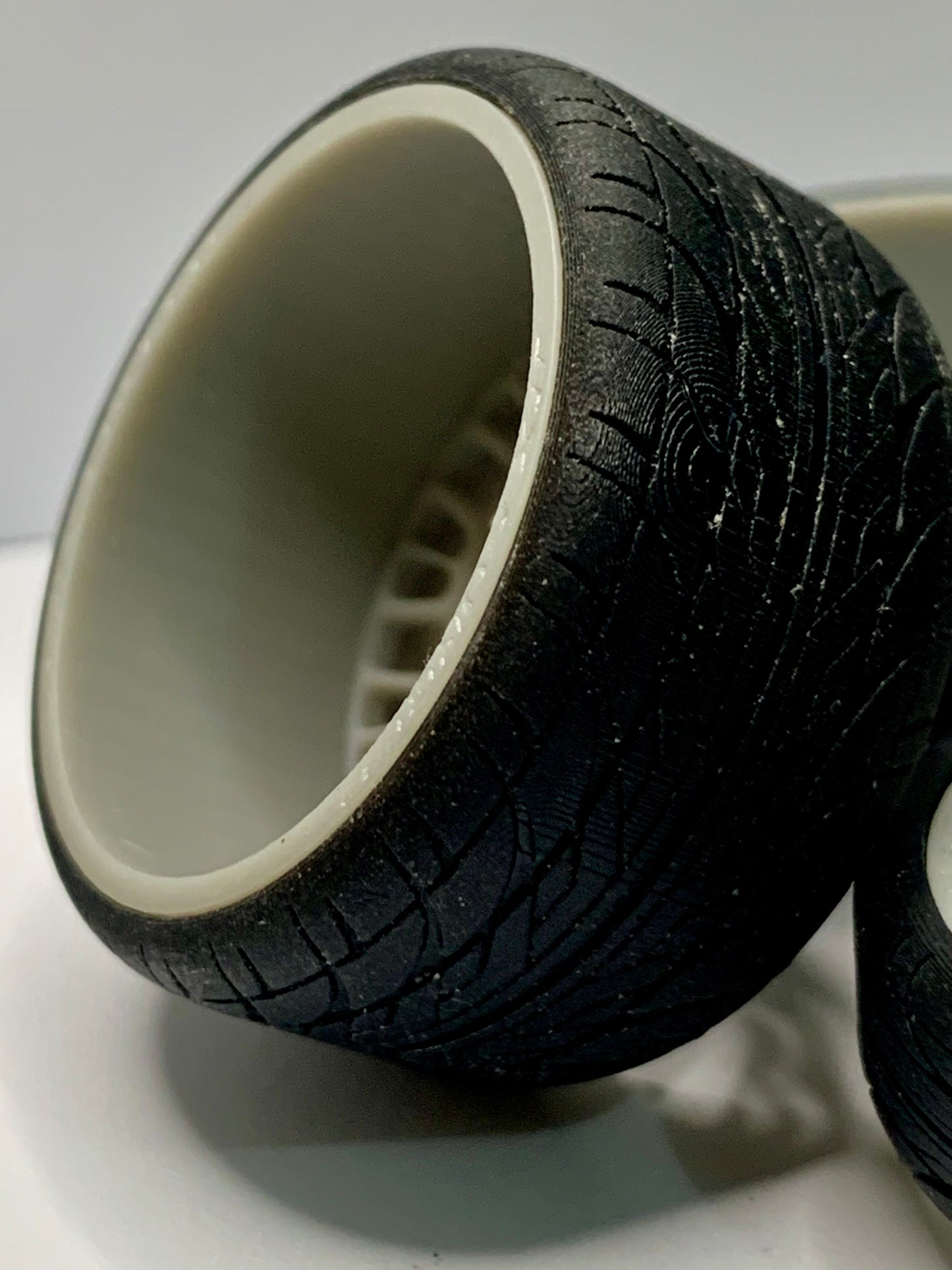 1/25 Scale - JTX MYRIAD DUALLY - in 26"-30"