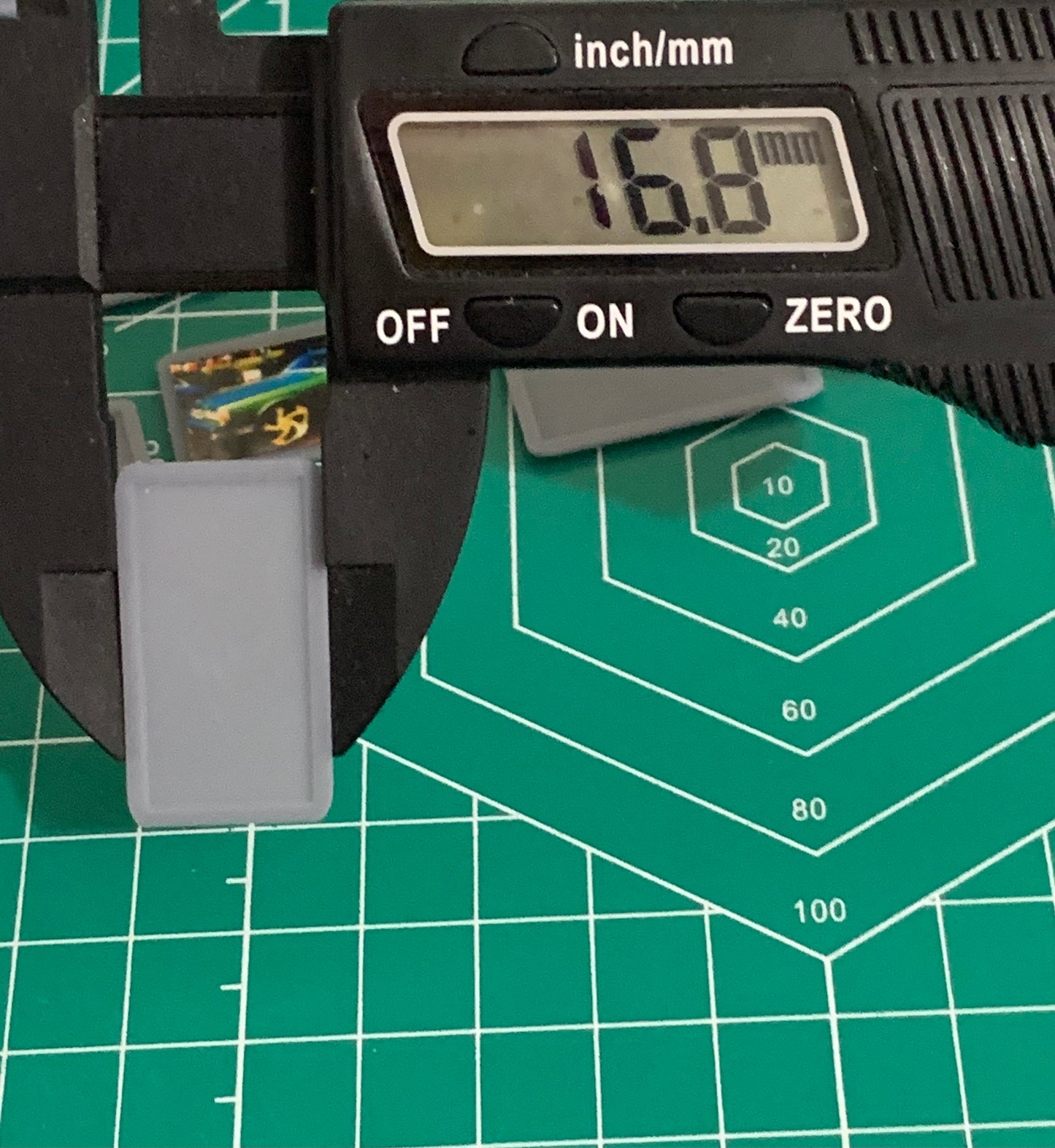 1/25 Scale - TMP 27" Universal Mount Screens