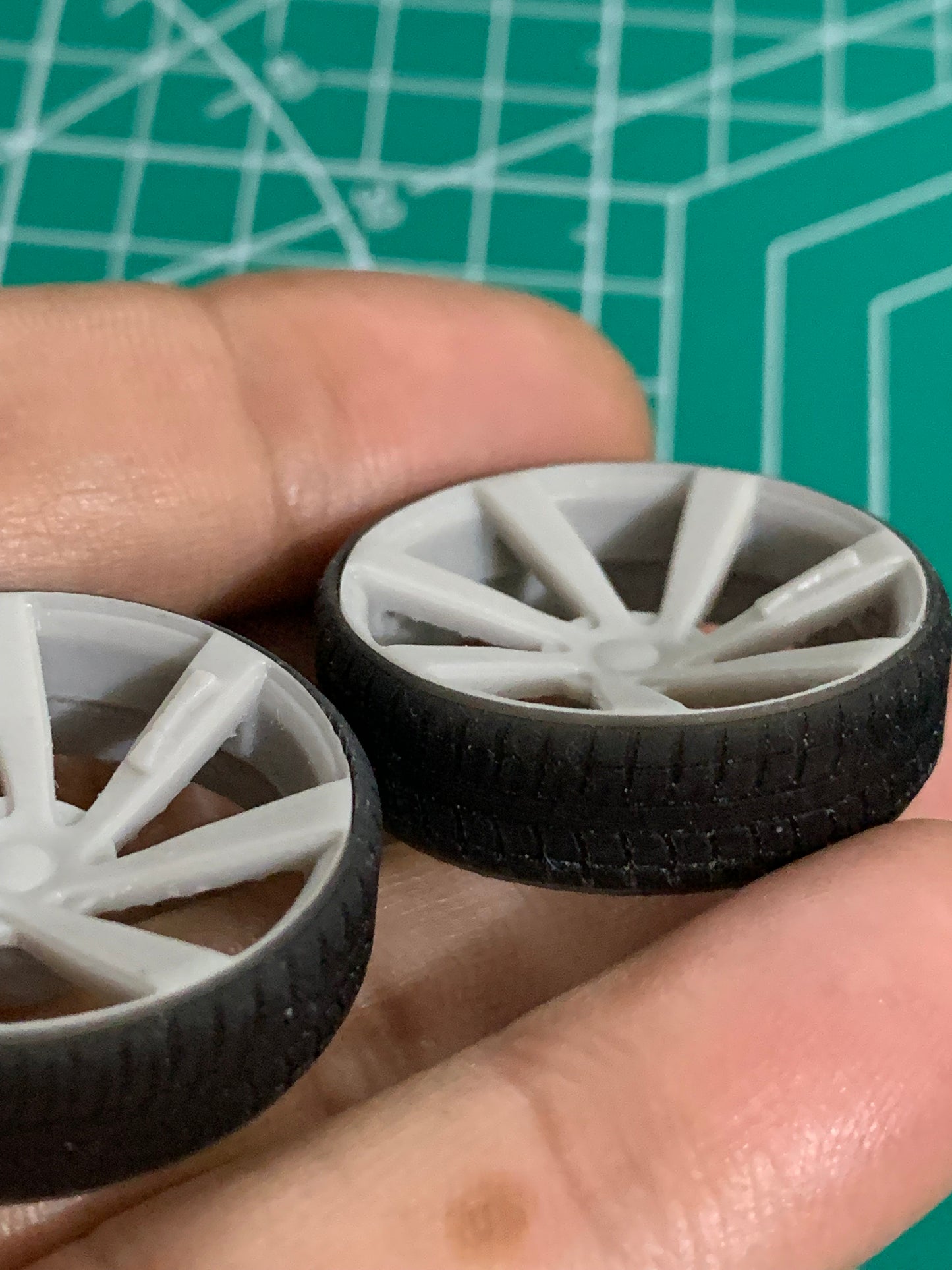 1/25 Scale - DUB DIRECTA in 26"-30" Donk, Big Rims, Box Chevy, G-Body