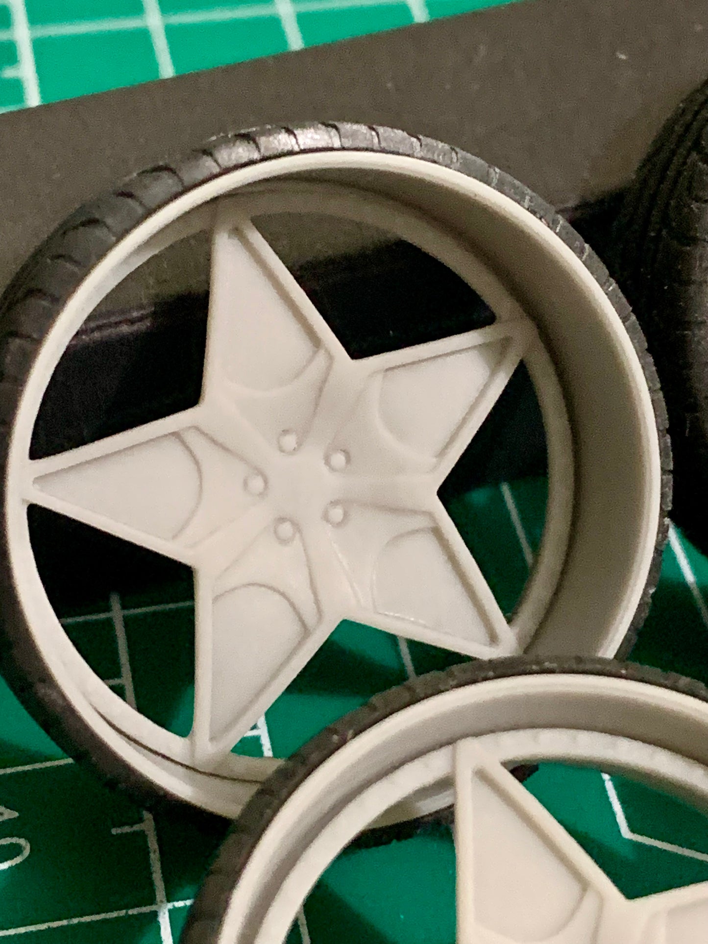 1/25 Scale - AMAN! NAVARO - in 26"-30" Donk, Big Rims, Box Chevy, G-Body