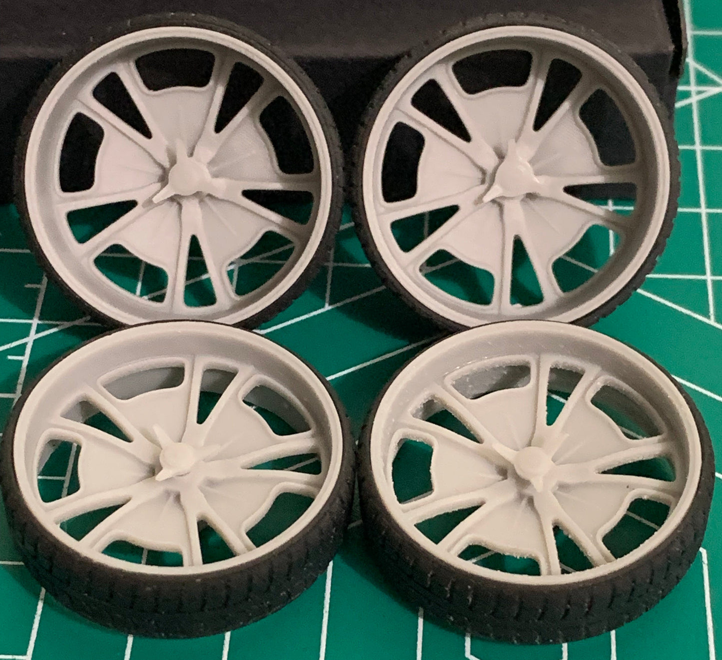 1/25 Scale - SCHOTT FUEL - in 26"-30" Donk, Big Rims, Box Chevy, G-Body