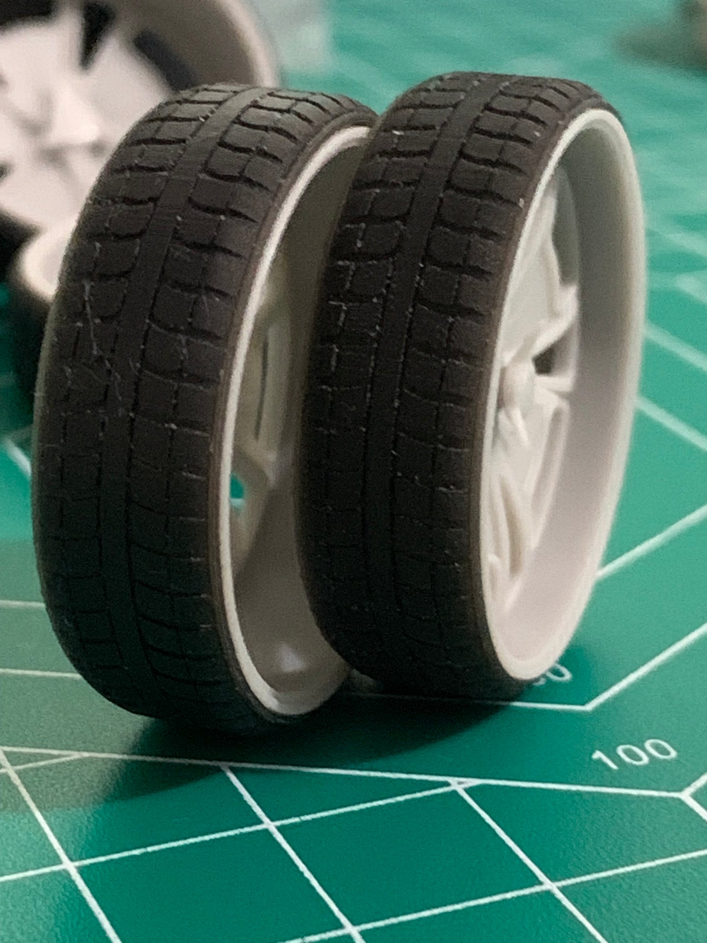 1/25 Scale - SCHOTT FUEL - in 26"-30" Donk, Big Rims, Box Chevy, G-Body