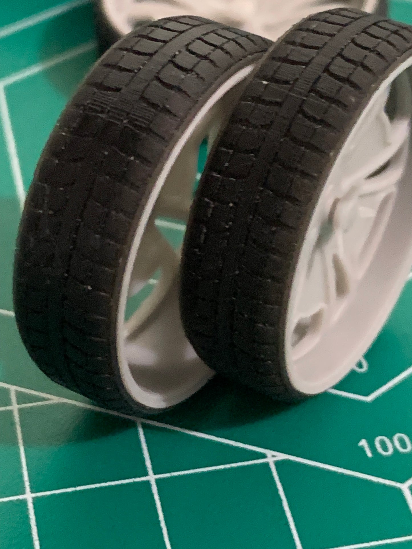 1/25 Scale - SCHOTT FUEL - in 26"-30" Donk, Big Rims, Box Chevy, G-Body