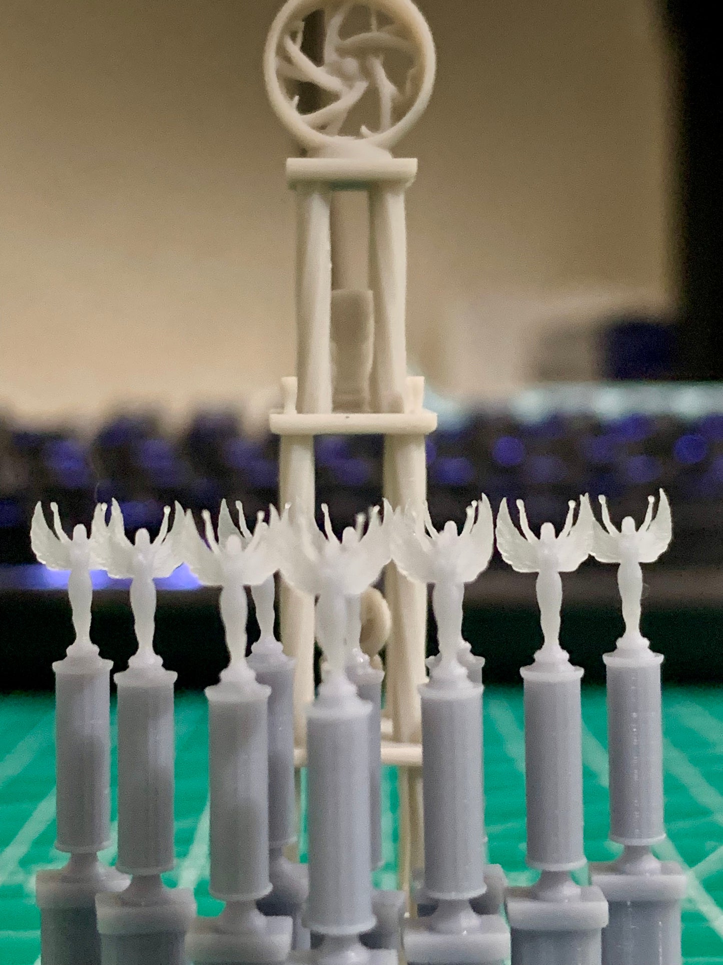 1/25 Scale - Traditional Size 1st Place Trophy (T3)