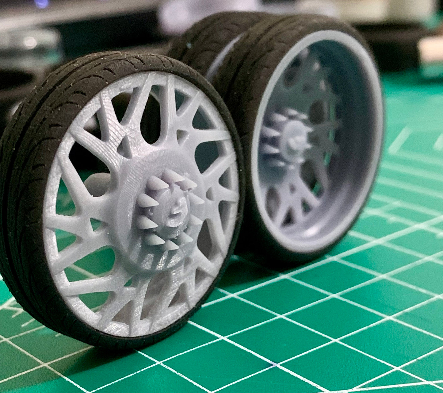 1/25 Scale - FORGI TWISTED MAGLIA in 26"-30" Dually Truck Rims