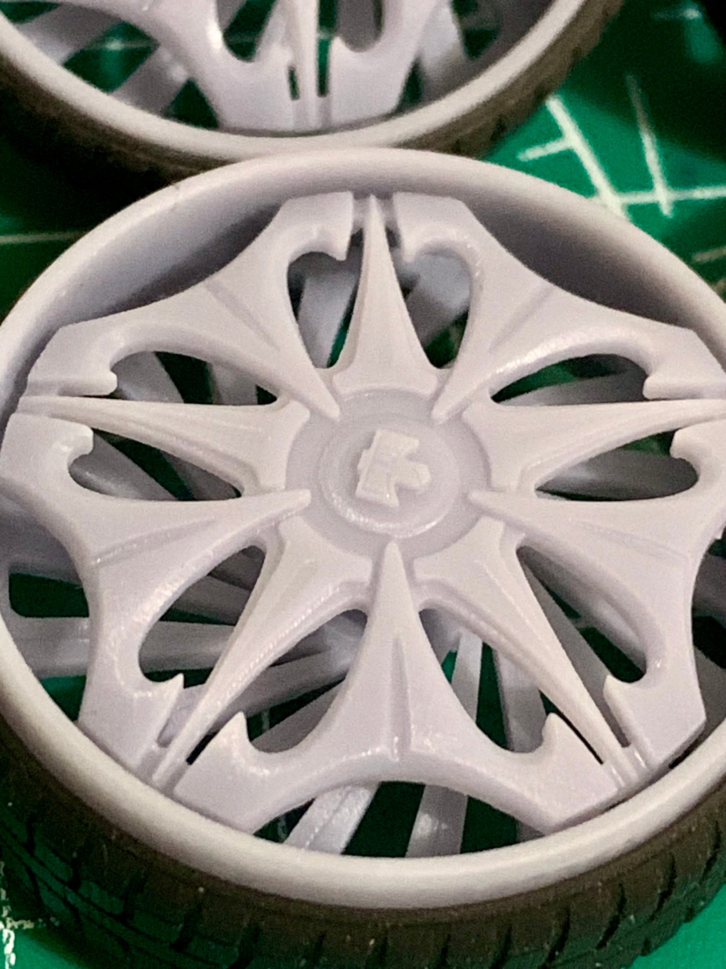 1/25 Scale - DUB SPIKE Spinner - in 28"-30" Donk, Big Rims, Box Chevy, G-Body