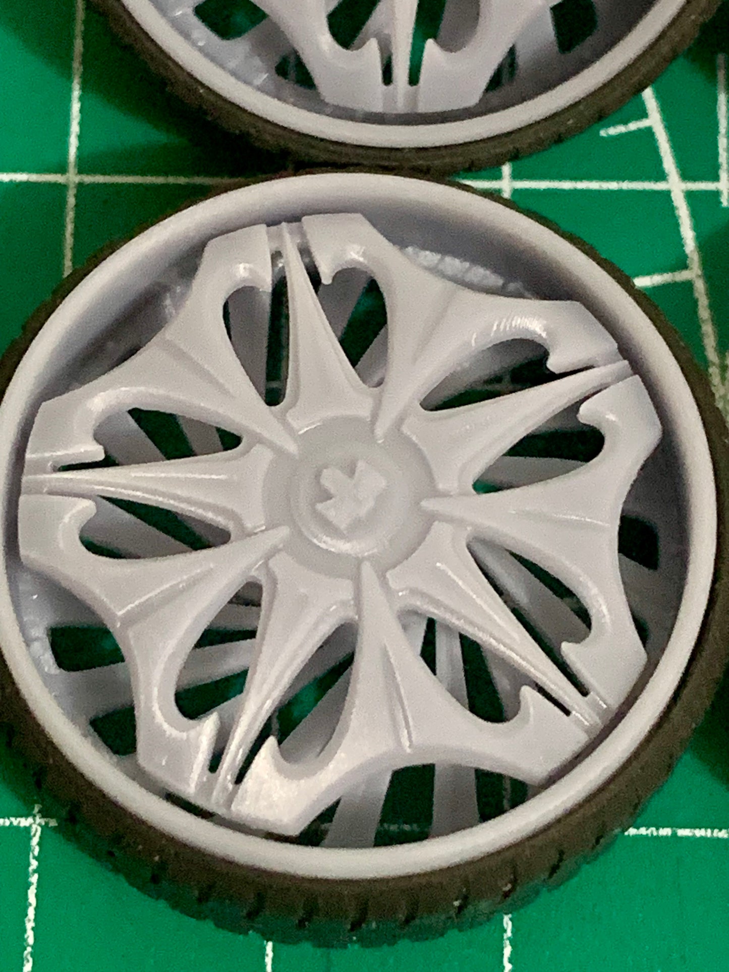 1/25 Scale - DUB SPIKE Spinner - in 28"-30" Donk, Big Rims, Box Chevy, G-Body