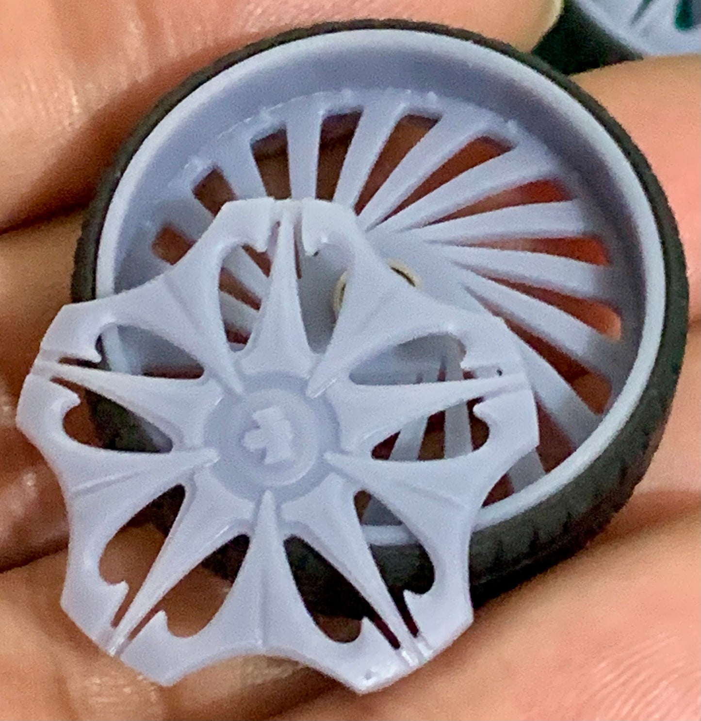 1/25 Scale - DUB SPIKE Spinner - in 28"-30" Donk, Big Rims, Box Chevy, G-Body
