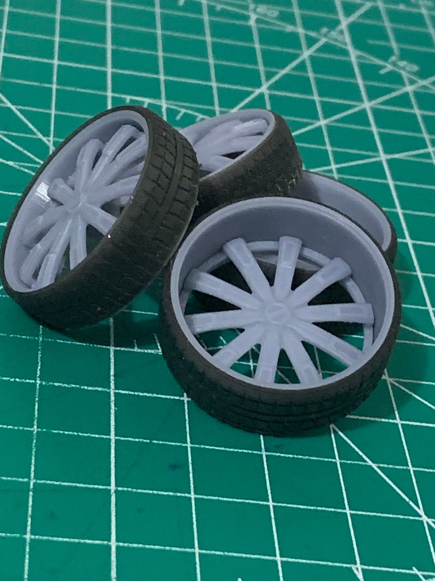 1/25 Scale - DUB AUTOBAHN ZANE EDITION - in 26"-36" Donk, Big Rims, Box Chevy, G-Body, Trucks, SUV's