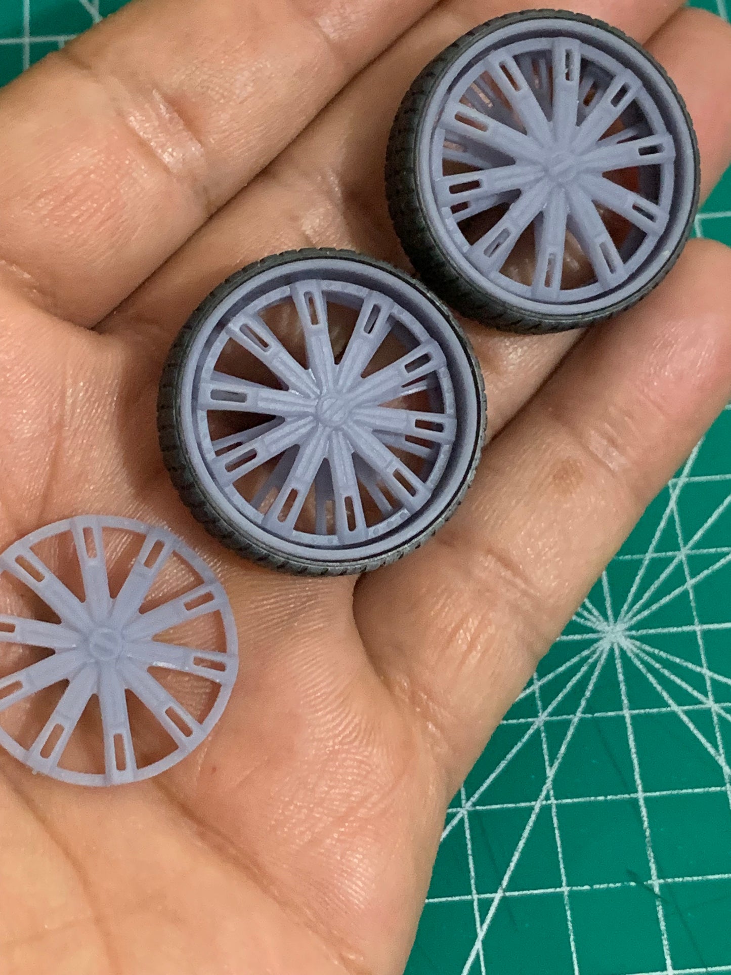 1/25 Scale - DUB AUTOBAHN ZANE EDITION V2 (CUSTOM SPINNERS) - in 28"-36" Donk, Big Rims, Box Chevy, G-Body, Trucks, SUV's