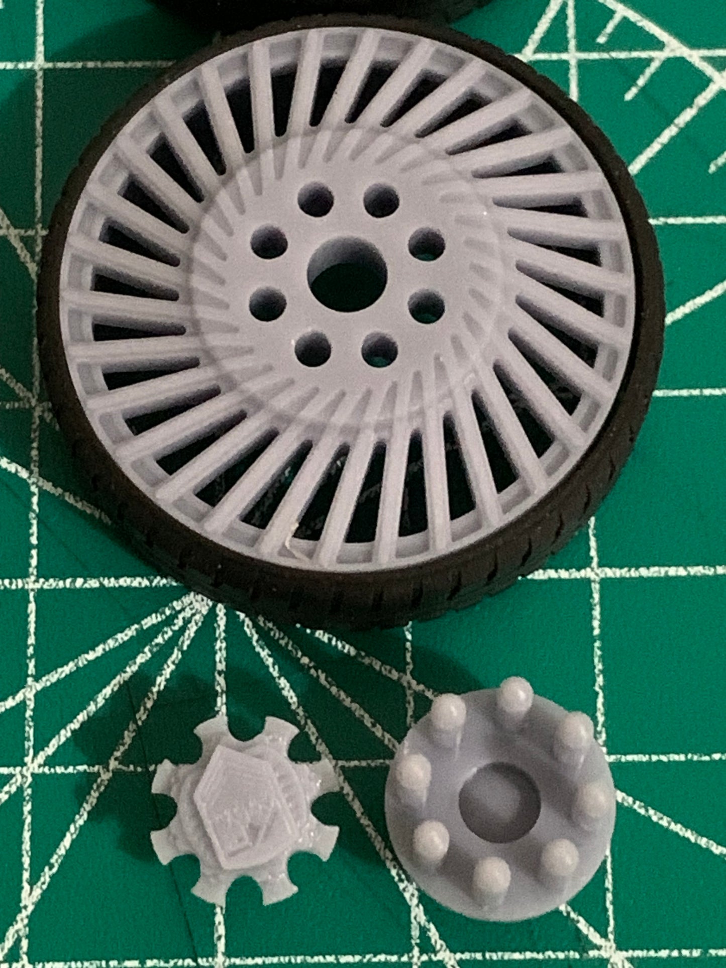 1/25 Scale - AMANI CHILE in 26"-32" (Multi-Piece) Dually Truck Rims