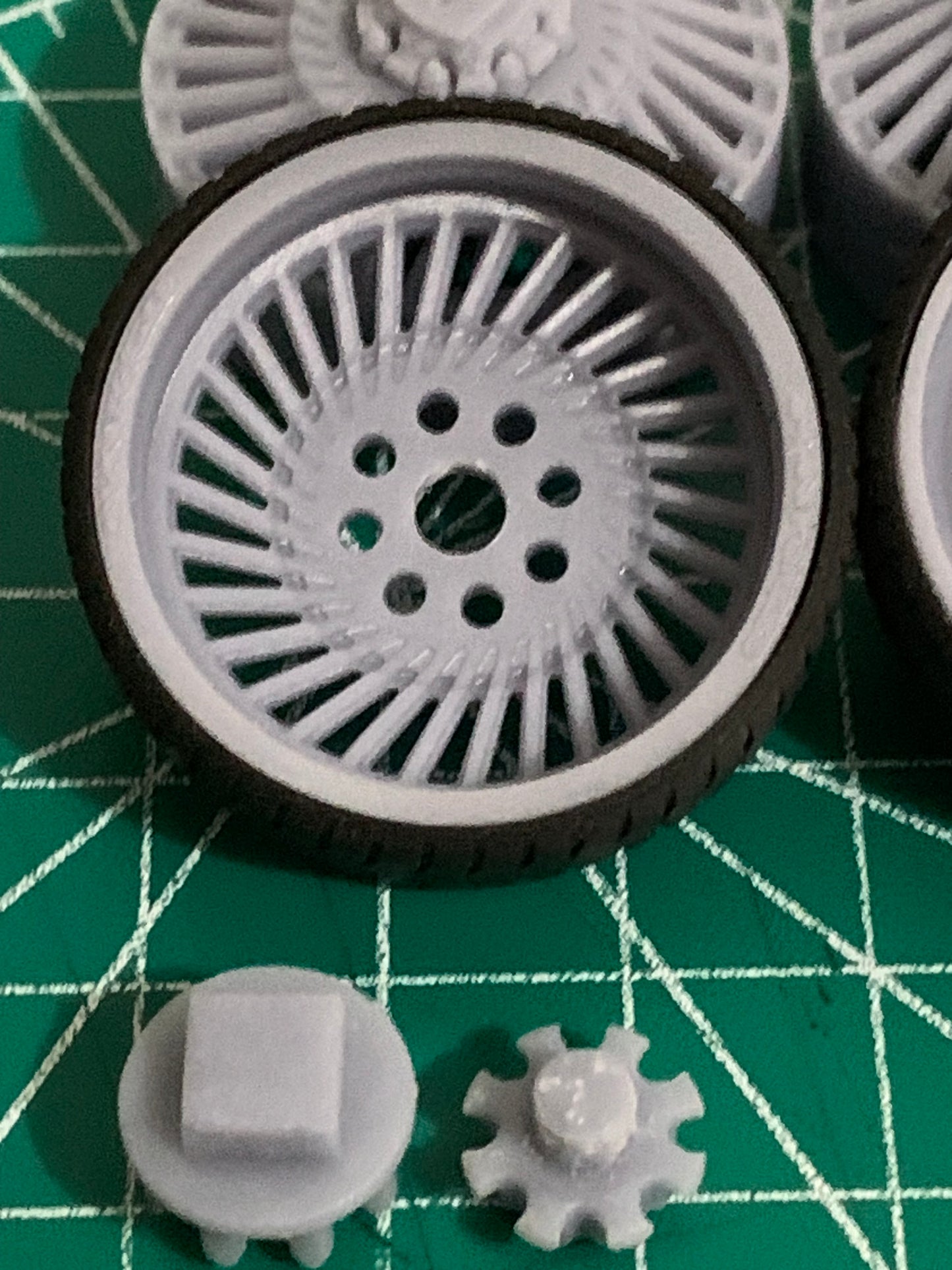 1/25 Scale - AMANI CHILE in 26"-32" (Multi-Piece) Dually Truck Rims
