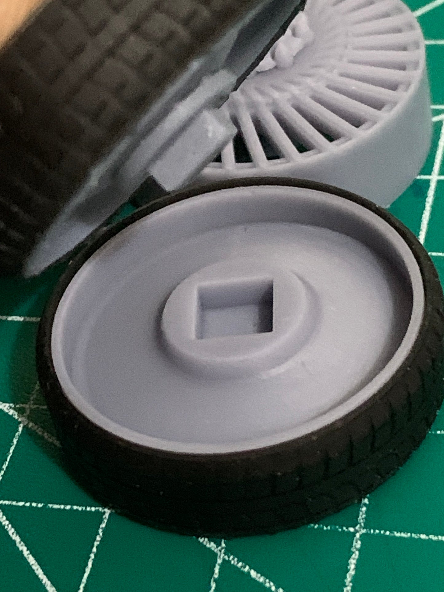 1/25 Scale - AMANI CHILE in 26"-32" (Multi-Piece) Dually Truck Rims