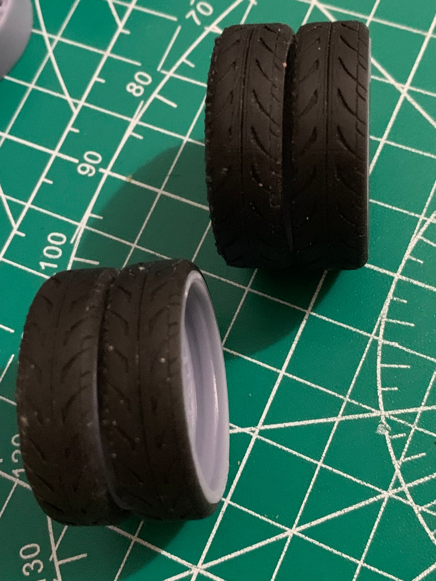 1/25 Scale - AMANI CHILE V2 in 26"-32" (Multi-Piece) Dually Truck Rims