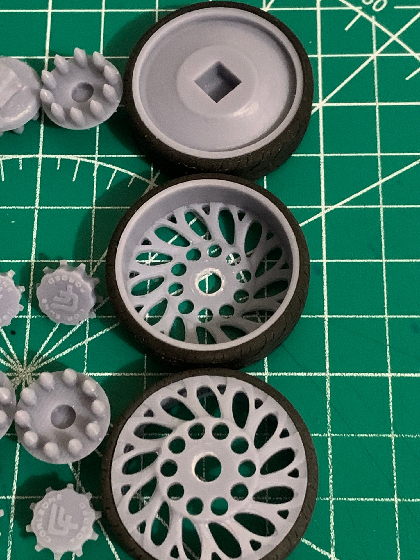 1/25 Scale - CORLEONE NERO in 26"-32" (Multi-Piece) Dually Truck Rims