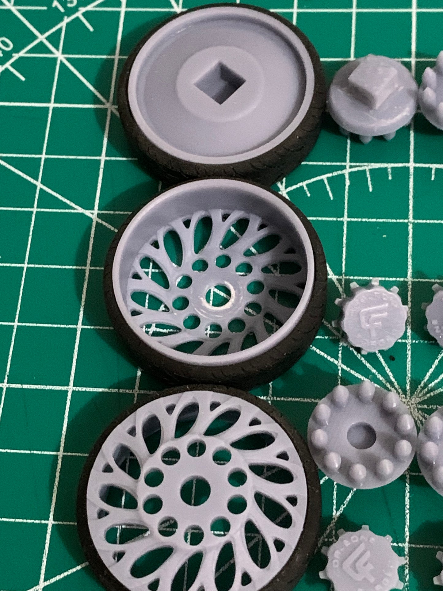 1/25 Scale - CORLEONE NERO in 26"-32" (Multi-Piece) Dually Truck Rims