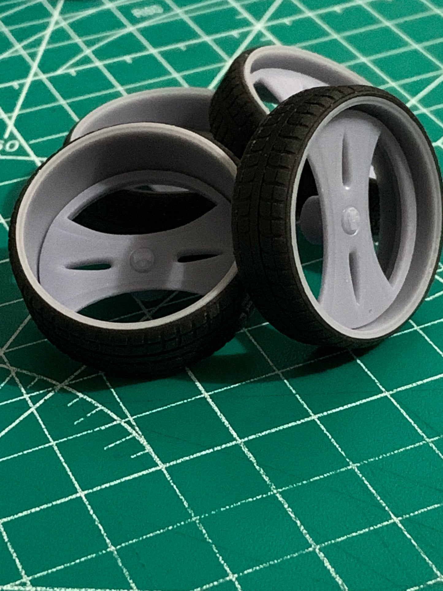 1/25 Scale - DUB DEUX WANG - in 26"-36" Donk, Big Rims, Box Chevy, G-Body, Trucks, SUV's