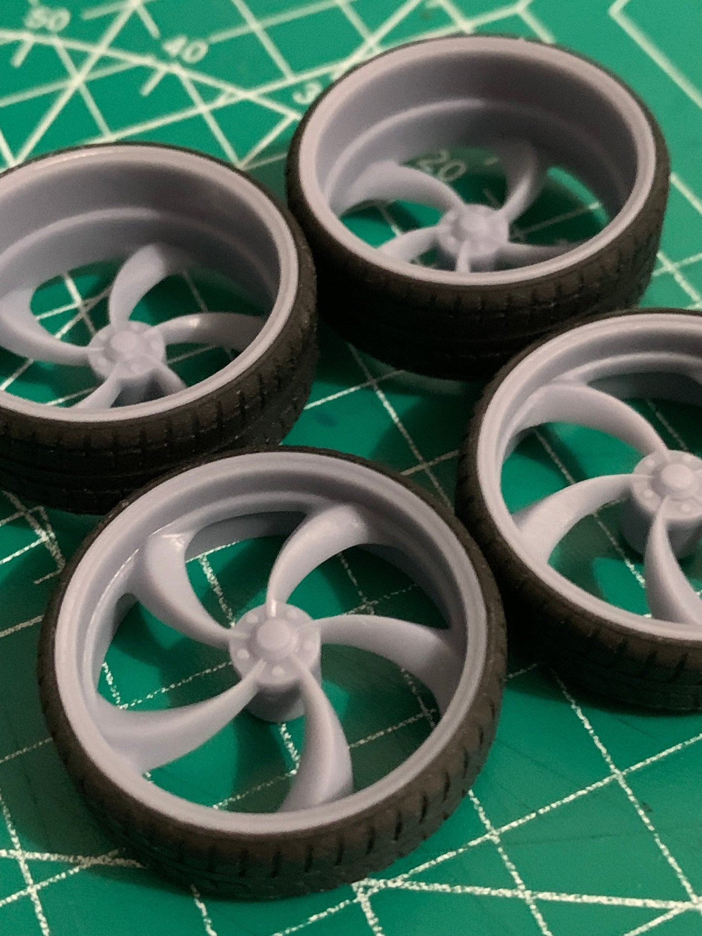 1/25 Scale - Billet Specialties SLC75 in 26"-30" Donk, Big Rims, Box Chevy, G-Body