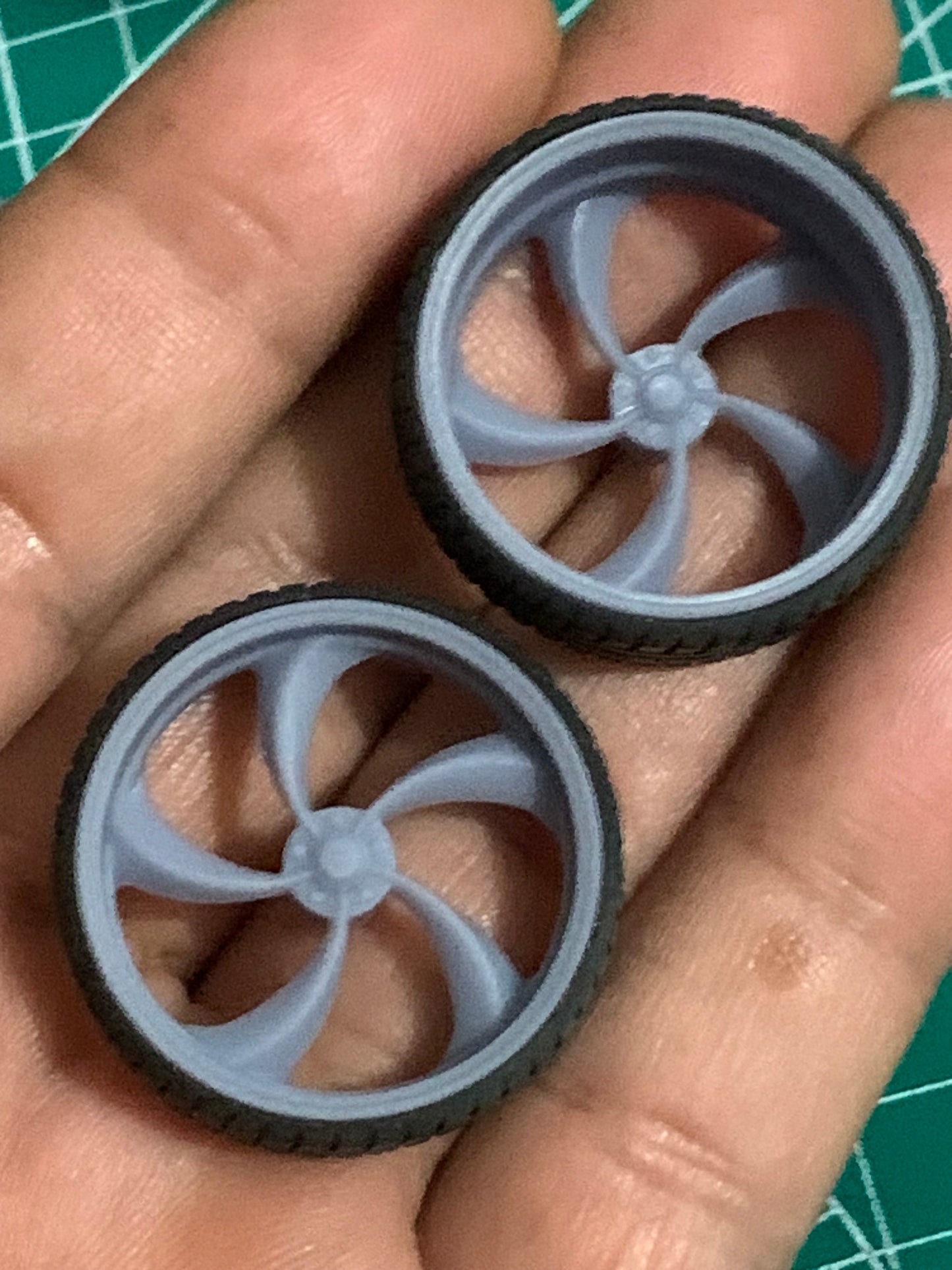 1/25 Scale - Billet Specialties SLC75 in 26"-30" Donk, Big Rims, Box Chevy, G-Body