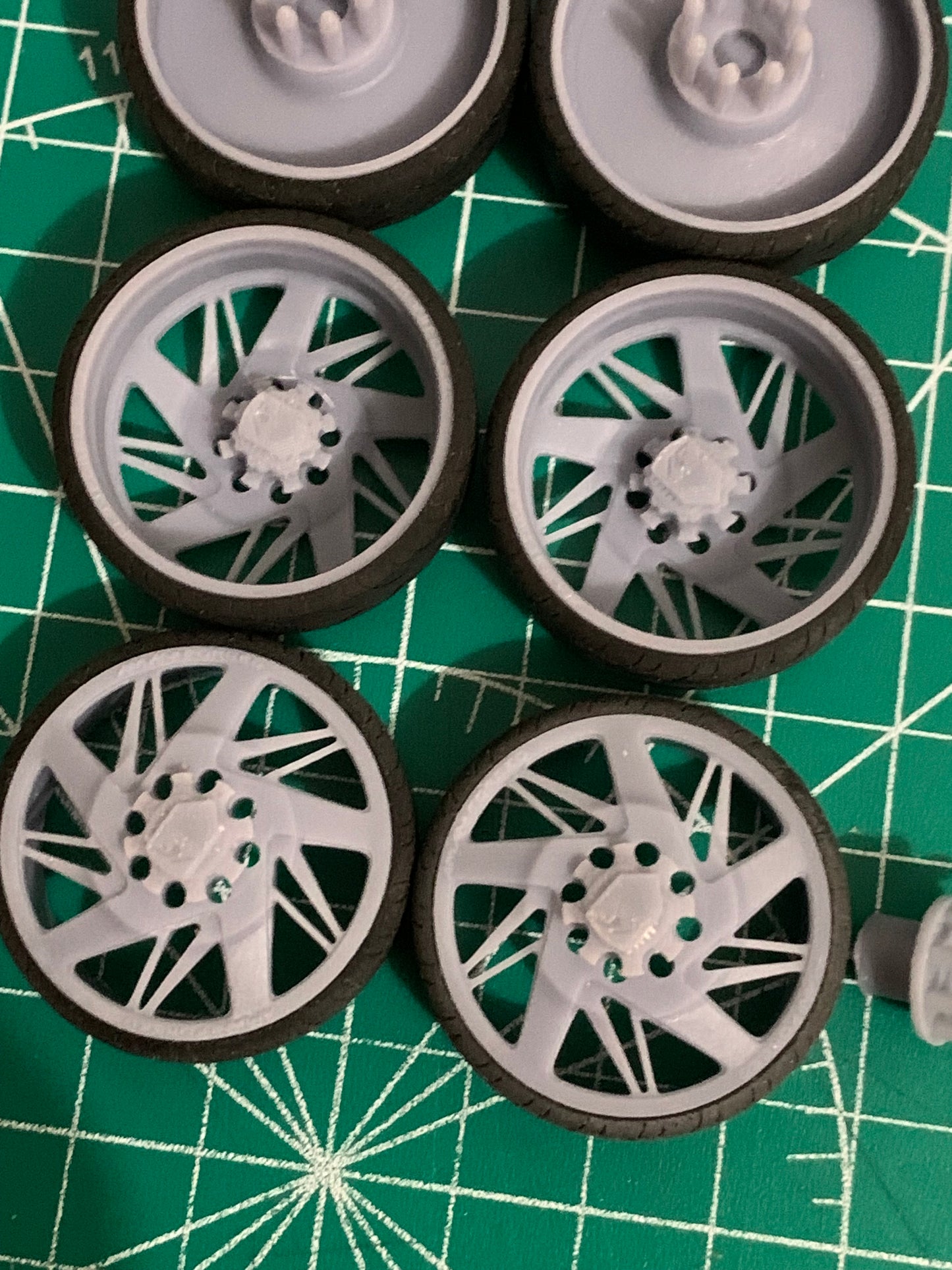 1/25 Scale - AMANI NAVA in 26"-32" (Multi-Piece) Dually Truck Rims