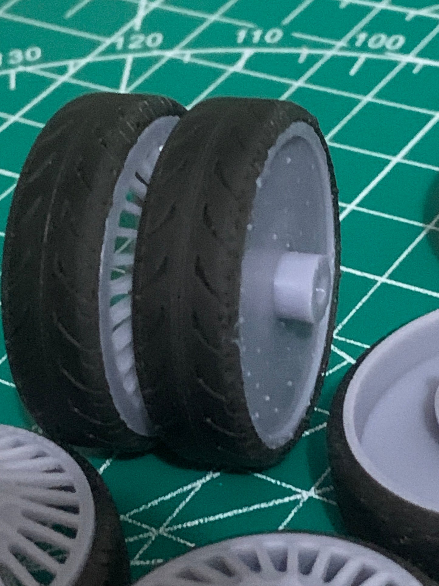1/25 Scale - FORGI VENTOSO in 26"-32" (Multi-Piece) Dually Truck Rims
