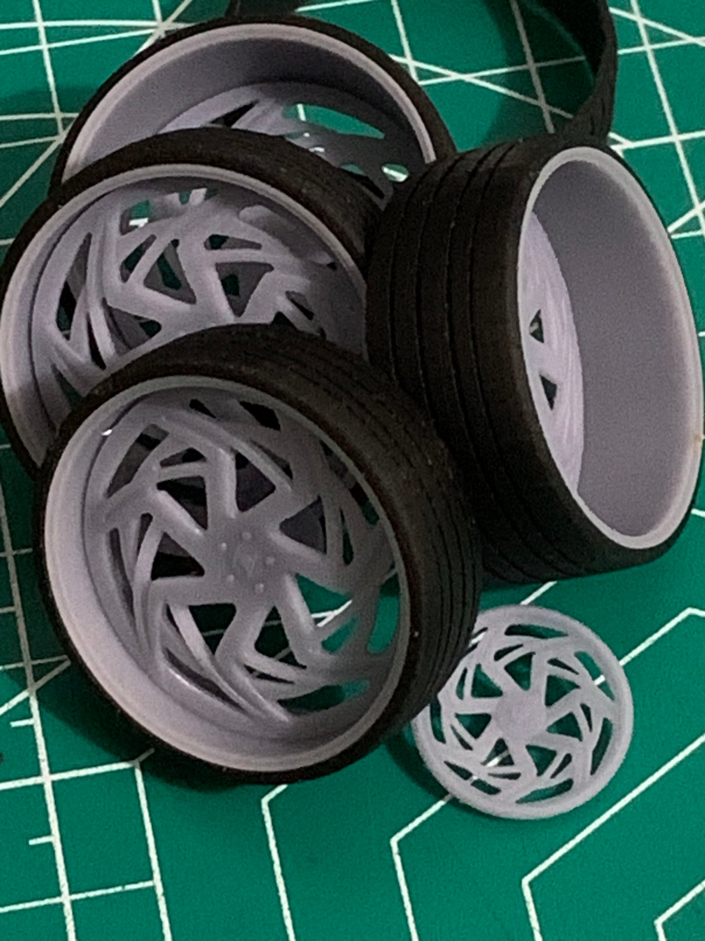 1/25 Scale - CORLE0NE CLEMENTE in 26"-36" Donk, Big Rims, Chevy, Buick, Olds, Ford, Pontiac