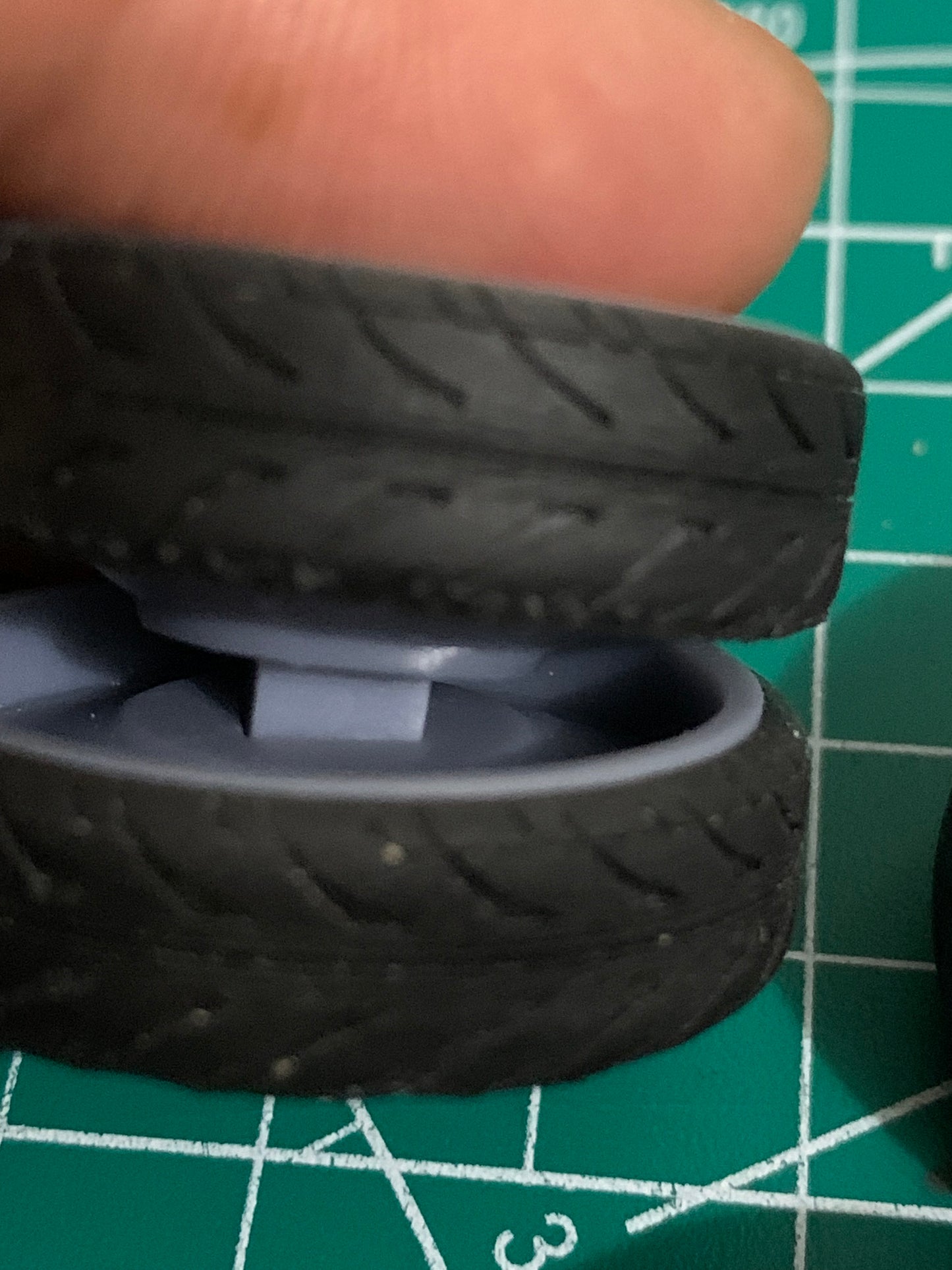 1/25 Scale - PETERBILT STYLE DUALLY in 26"-32" Dually Truck Rims