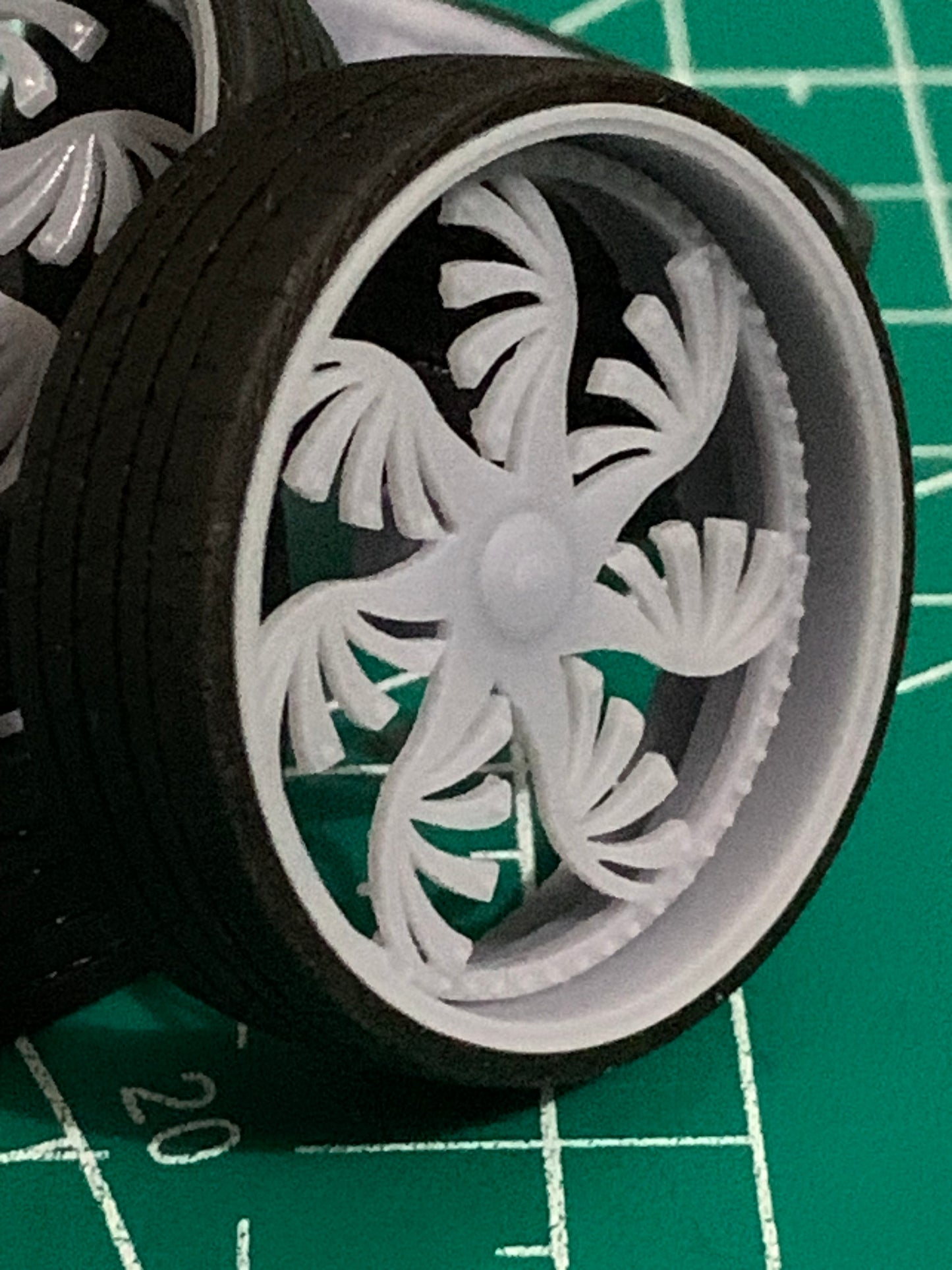 1/25 Scale - FORG! CUSTOM "C" - in 26"-36" Donk, Big Rims, Traditional, Old School, Truck, SUV