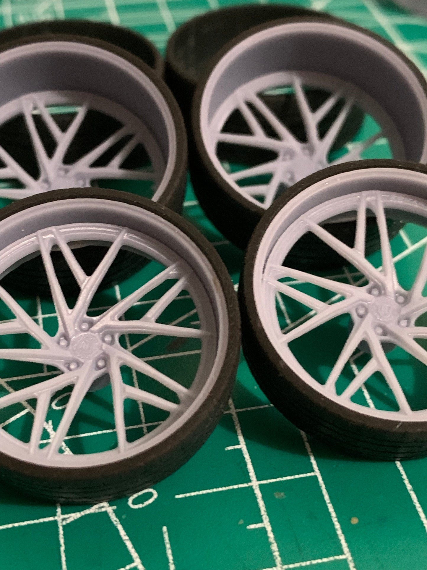 1/25 Scale - ROHANA RFG13 - in 26"-36" - Donk, Old School, Luxury, Truck, SUV