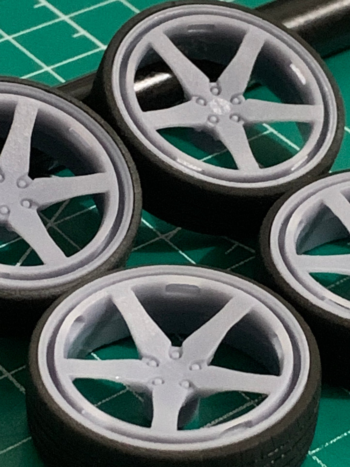 1/25 Scale - KLUTCH SLC3 - in 24"-36" Donk, Big Rims, Box Chevy, G-Body